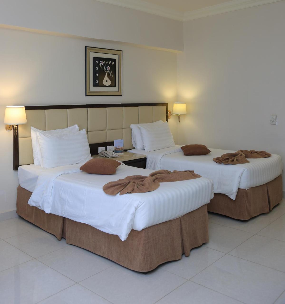 Grand East Hotel - Resort & Spa Dead Sea Sweimeh Szoba fotó